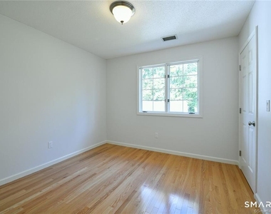 16 Harold Road - Photo Thumbnail 28