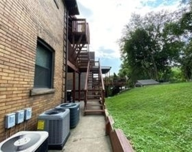 138 Merrimac Street - Photo Thumbnail 3