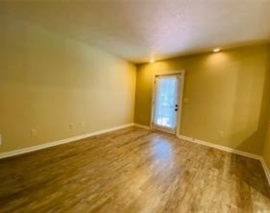138 Merrimac Street - Photo Thumbnail 8