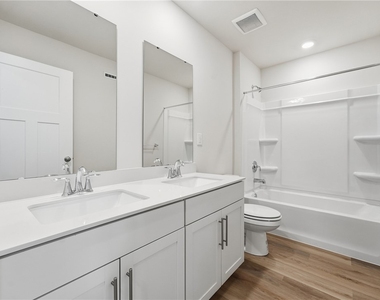 1007 Darcy Dr - Photo Thumbnail 19