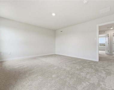 1007 Darcy Dr - Photo Thumbnail 13