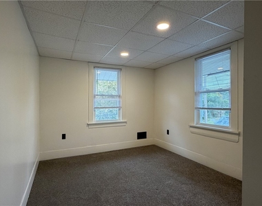 514 Railroad St - Photo Thumbnail 13