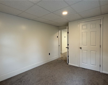 514 Railroad St - Photo Thumbnail 16