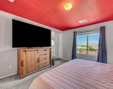 10840 Woods Hole Bay Street - Photo Thumbnail 24