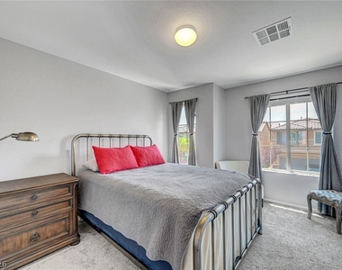 10840 Woods Hole Bay Street - Photo Thumbnail 35