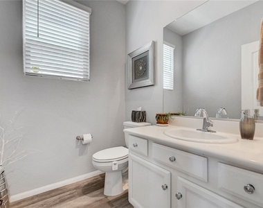 10840 Woods Hole Bay Street - Photo Thumbnail 14