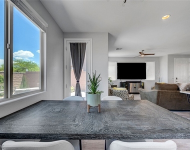10840 Woods Hole Bay Street - Photo Thumbnail 13