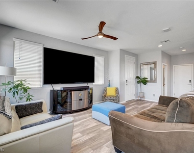 10840 Woods Hole Bay Street - Photo Thumbnail 4