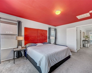 10840 Woods Hole Bay Street - Photo Thumbnail 25