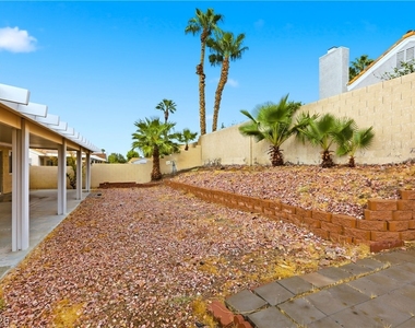 126 Grandview Drive - Photo Thumbnail 25