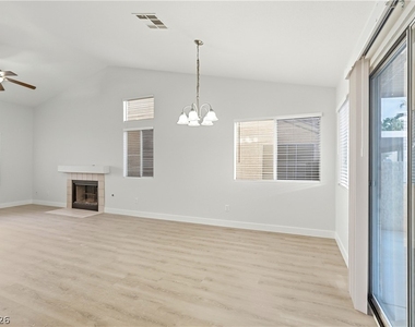 126 Grandview Drive - Photo Thumbnail 6