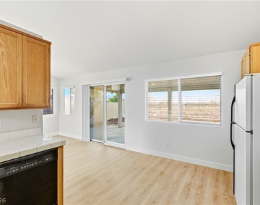 126 Grandview Drive - Photo Thumbnail 10