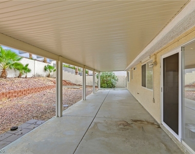 126 Grandview Drive - Photo Thumbnail 22