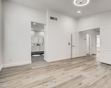 1601 Vespertina Court - Photo Thumbnail 16