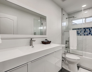 1601 Vespertina Court - Photo Thumbnail 23