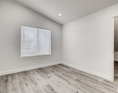 1601 Vespertina Court - Photo Thumbnail 22
