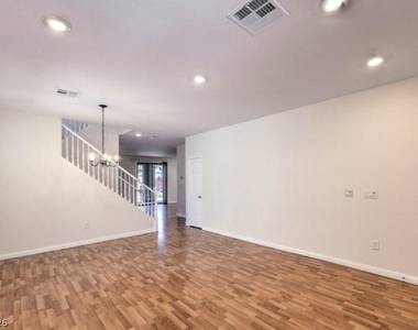 5442 Nettle Way - Photo Thumbnail 7