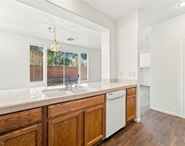 5887 Lustrous Court - Photo Thumbnail 15