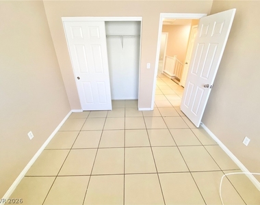6327 Blue Twilight Court - Photo Thumbnail 22