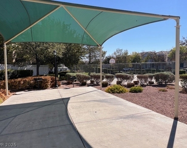 1513 Homeward Cloud Avenue - Photo Thumbnail 9