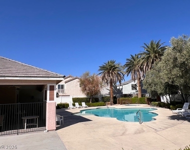 1513 Homeward Cloud Avenue - Photo Thumbnail 8