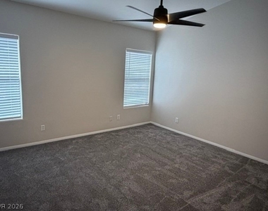 334 Manti Place - Photo Thumbnail 10