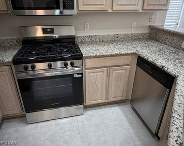 334 Manti Place - Photo Thumbnail 8