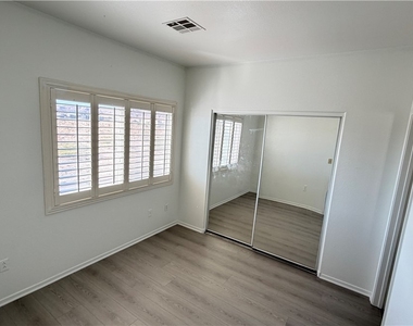 8725 Flamingo Road - Photo Thumbnail 7