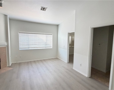 8725 Flamingo Road - Photo Thumbnail 1