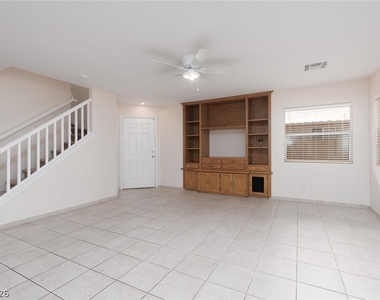 7880 Millbrookshire Way - Photo Thumbnail 2