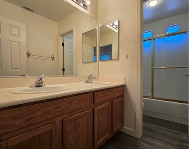 3033 Panorama Ridge Drive - Photo Thumbnail 16