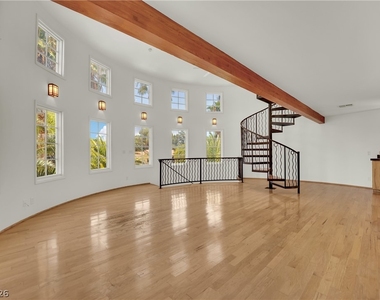 1250 Shadow Lane - Photo Thumbnail 18