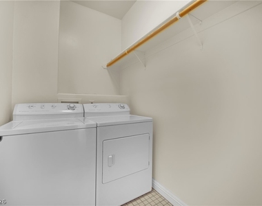 1250 Shadow Lane - Photo Thumbnail 27