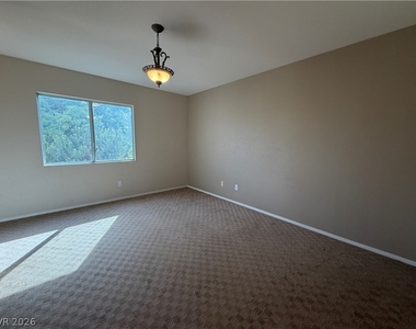3425 Yorkminster Street - Photo Thumbnail 11