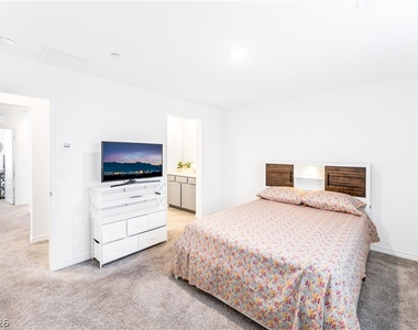 6252 Foxes Dale Street - Photo Thumbnail 17