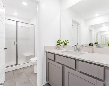 6252 Foxes Dale Street - Photo Thumbnail 20