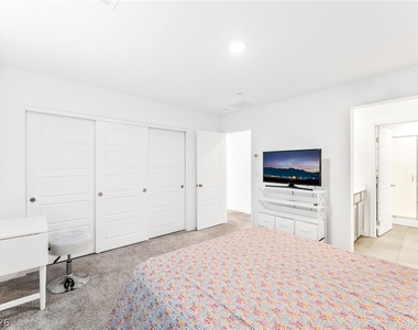 6252 Foxes Dale Street - Photo Thumbnail 18