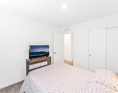 6252 Foxes Dale Street - Photo Thumbnail 27