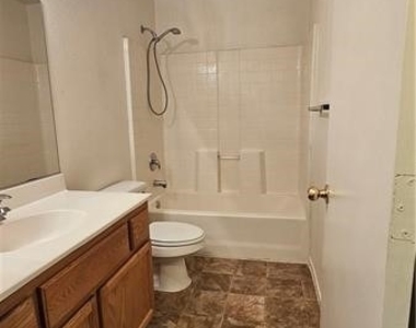 621 Majestic Sky Drive - Photo Thumbnail 8