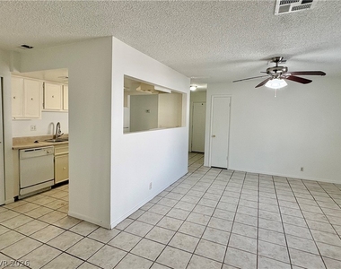 1625 Crest Haven Avenue - Photo Thumbnail 2