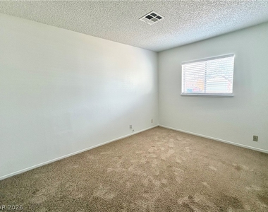 1625 Crest Haven Avenue - Photo Thumbnail 9