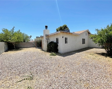 1625 Crest Haven Avenue - Photo Thumbnail 13