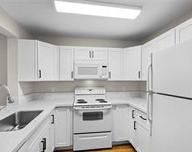 2130 Sealion Drive - Photo Thumbnail 5