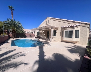 2489 Sedona Cedar Avenue - Photo Thumbnail 45