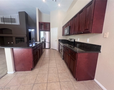 2489 Sedona Cedar Avenue - Photo Thumbnail 16