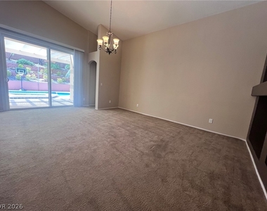 2489 Sedona Cedar Avenue - Photo Thumbnail 22