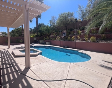 2489 Sedona Cedar Avenue - Photo Thumbnail 47