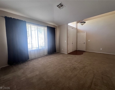 2489 Sedona Cedar Avenue - Photo Thumbnail 9