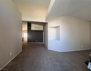 2489 Sedona Cedar Avenue - Photo Thumbnail 5