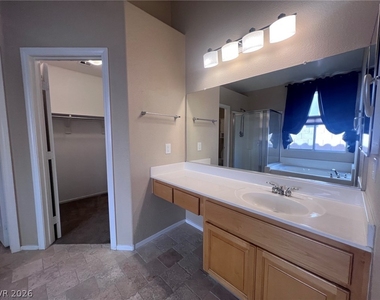 2489 Sedona Cedar Avenue - Photo Thumbnail 36